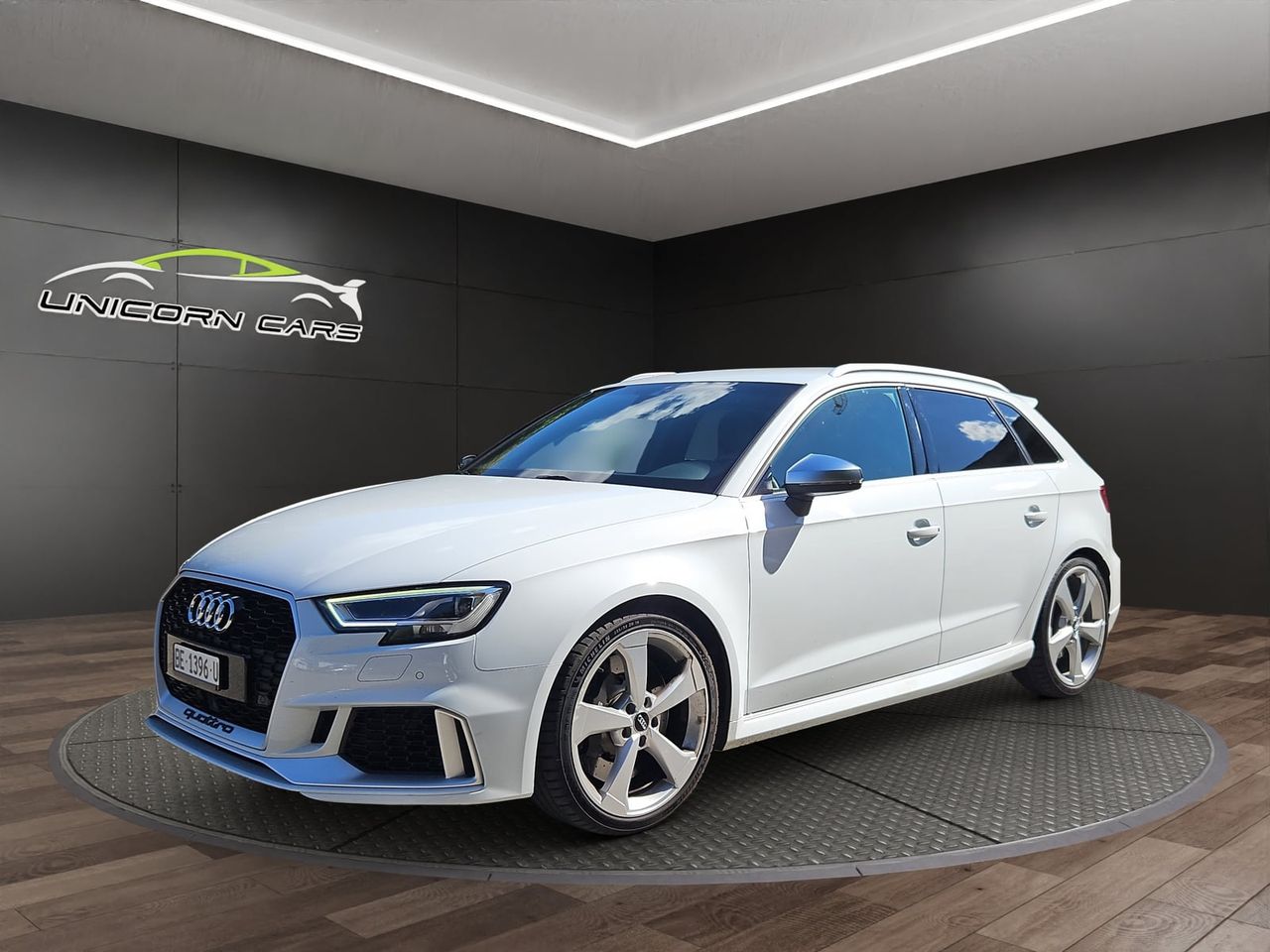 Audi RS3 Sportback 2.5 TSI quattro S-tronic, Bild 1